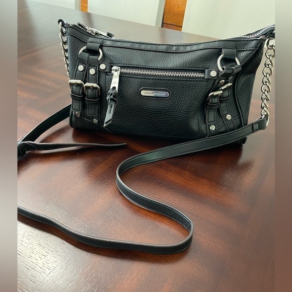 Dana Bachman women’s black purse shoulder/ Cross body with silver hard ware - Picture 2 of 7